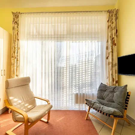 Elegant Eingerichtete Appartamento Granzow